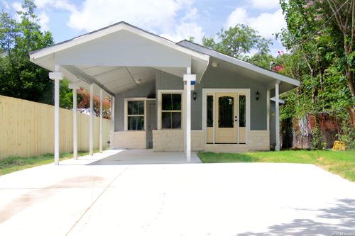 126 Holly St, San Antonio, TX, 78207-4673 | Card Image