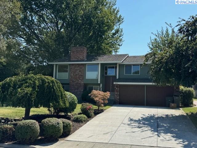 Anderson St, Kennewick, WA 99337
