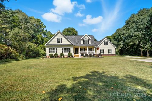 710 Mcdowell Pl, Stanley, NC, 28164-1758 | Card Image