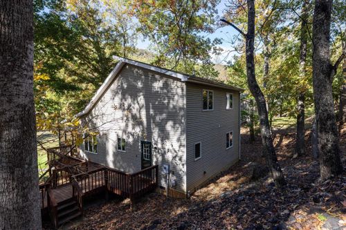 5067 Nicklaus Ln, MCGAHEYSVILLE, VA, 22840-3315 | Card Image