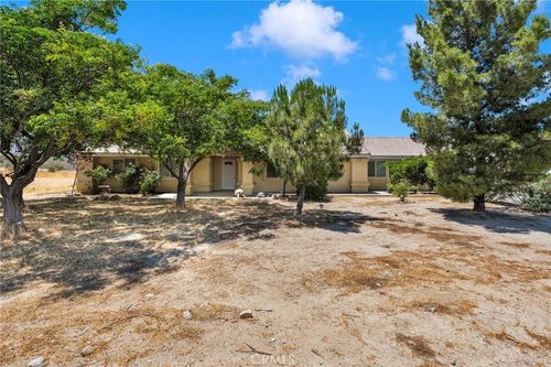 12472 Oasis Rd, Pinon Hills, CA, 92372 | Card Image