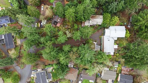 2511 Florence Lake Rd, Victoria, BC, V9B4H3 | Card Image