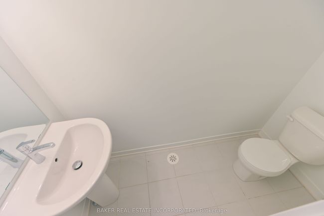 26 Calloway Way, House attached with 3 bedrooms, 3 bathrooms and 1 parking in Whitby ON | Image 6