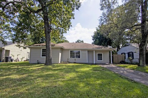 7244 Rhobell St, Houston, TX, 77016-3832 | Card Image