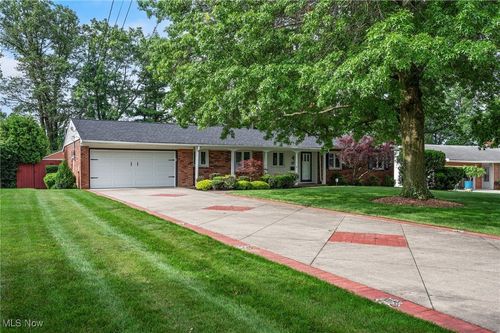 3612 Vezber Drive, Seven Hills, OH, 44131 | Card Image