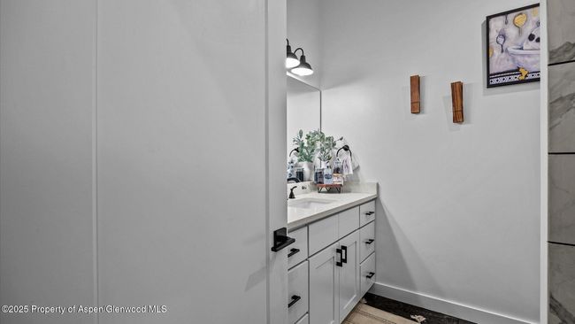 450 E 10 Th St, House other with 3 bedrooms, 2 bathrooms and 5 parking in Rifle CO | Image 12