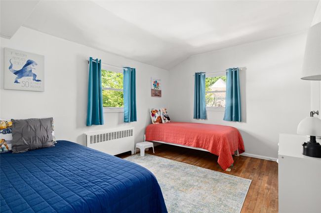7 Garnet Ln, House other with 4 bedrooms, 2 bathrooms and 2 parking in Plainview NY | Image 15