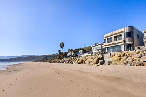 6768 Breakers Way, VENTURA, CA, 93001-9705 | Card Image