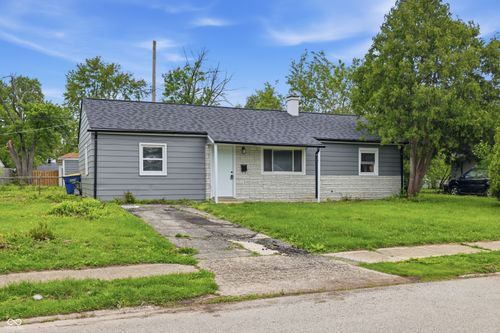 8304 Schoen Dr, Indianapolis, IN, 46226-2082 | Card Image