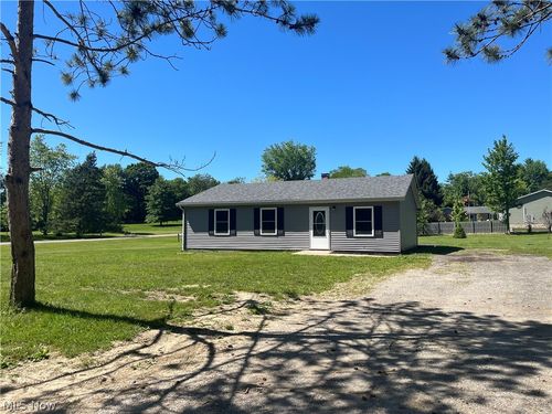 2655 Pine Ridge Rd, Ashtabula, OH, 44004-9690 | Card Image