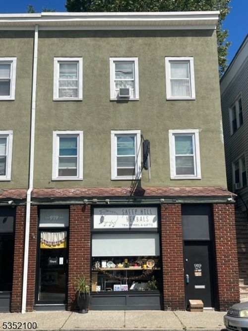 919 Main St, Boonton Twp, NJ, 07005-1451 | Card Image