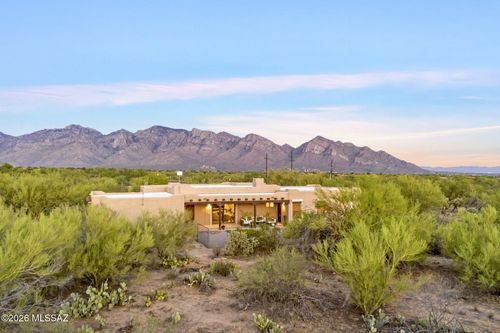 12801 N Kingair Dr, Oro Valley, AZ, 85755-8711 | Card Image
