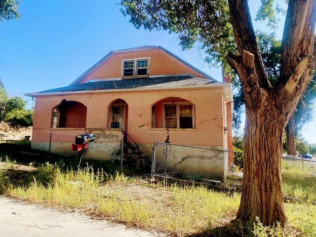 Cheyenne St, Trinidad, CO 81082
