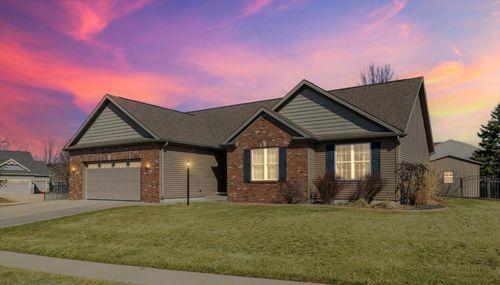 502 Elk Dr, Mahomet, IL, 61853-3330 | Card Image