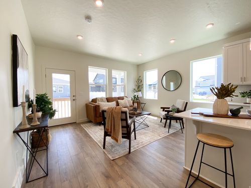 5228 S Century Way, Riverdale, UT, 84405-5033 | Card Image