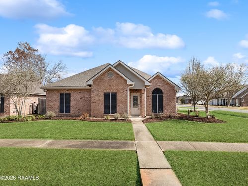 100 Bull Run Circle, Broussard, LA, 70518 | Card Image