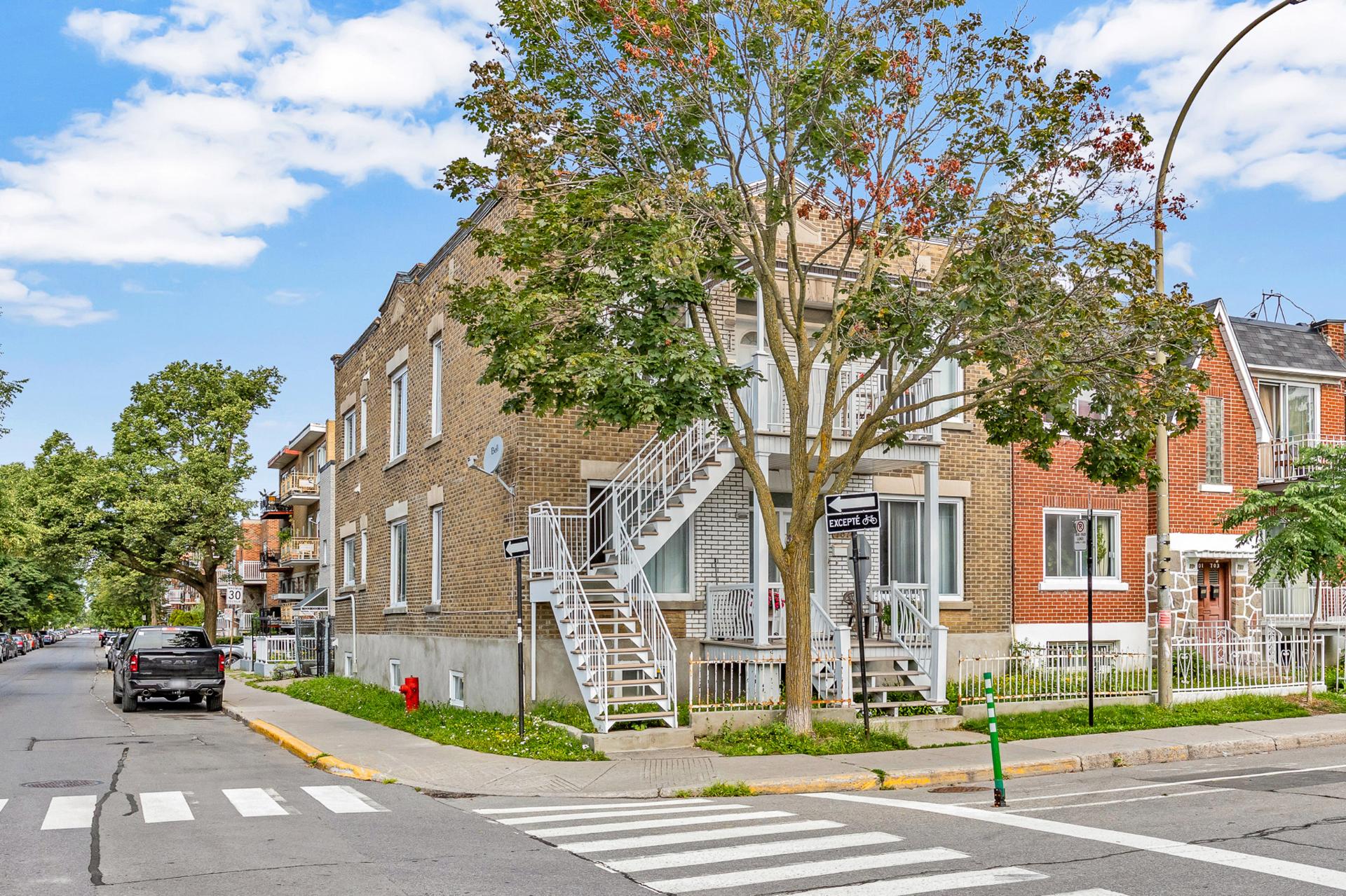 Residential Lease in Montréal (Villeray/Saint-Michel/Parc-Extension) 2