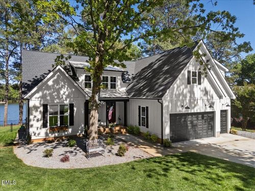 125 Lakeview Cir, Valentines, VA, 23887-2307 | Card Image