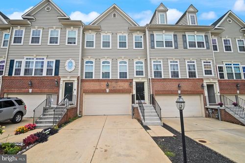925 Indigo Bunting Ln, GLEN BURNIE, MD, 21060-8325 | Card Image