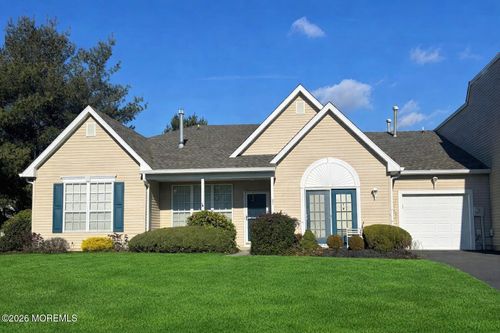 22 Foxwood Rd, Lakewood, NJ, 08701-5727 | Card Image