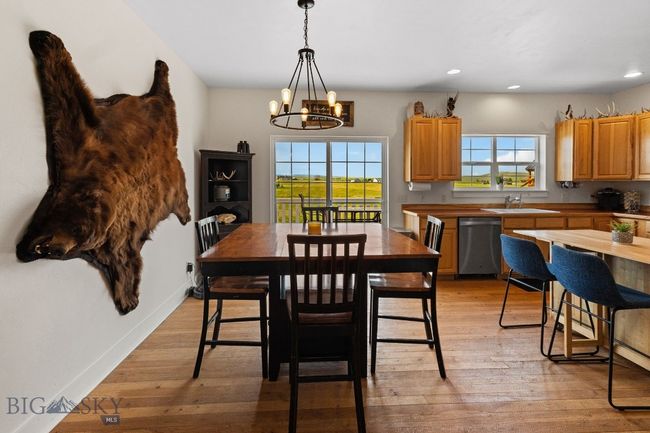 1st Floor Dining Area | Image 8