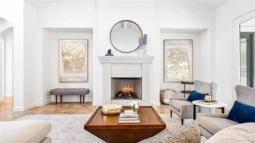 15101 Barrie Dr, Lakeway, TX, 78734-6260 | Card Image