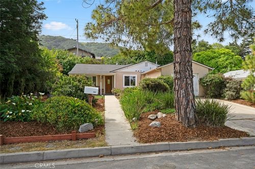 147 Del Sur Way, San Luis Obispo, CA, 93405-1509 | Card Image