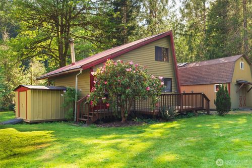 8216 Rose Valley Rd, Kelso, WA, 98626-4373 | Card Image