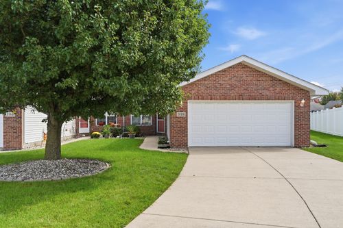 398 Golden Oak Dr, Crown Point, IN, 46307-8273 | Card Image