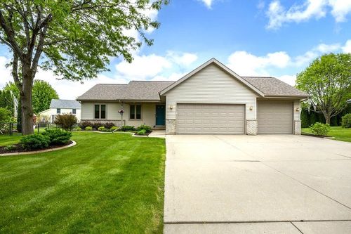 420 Rosemal Lane, DeForest, WI, 53532 | Card Image