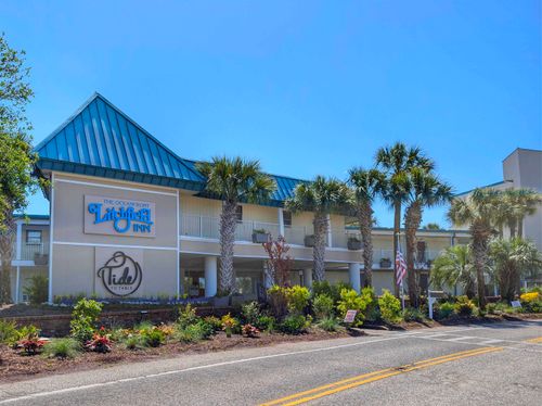 630-1 Norris Dr, Pawleys Island, SC, 29585-5582 | Card Image