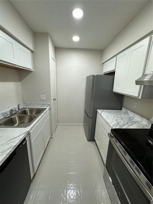 155-1500 Bay Area Blvd, Houston, TX, 77058-2100 | Card Image