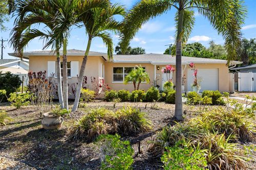 6111 Dartmouth Drive, Bradenton, FL, 34207 | Card Image