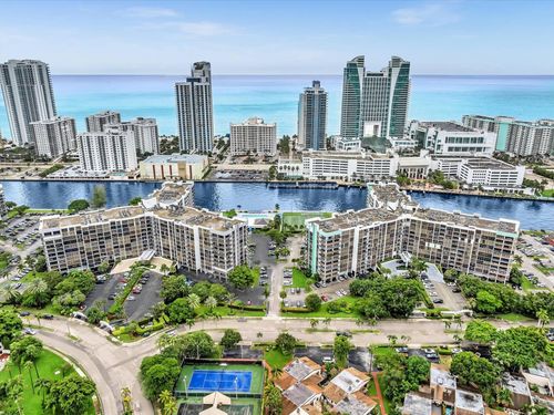 apt-719-600 Parkview Dr, Hallandale Beach, FL, 33009-2973 | Card Image