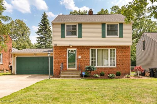 4852 Edsal Dr, Lyndhurst, OH, 44124-2303 | Card Image