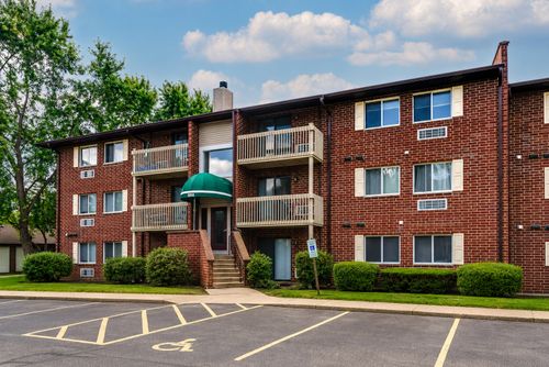 3a-880 N Lakeside Drive, Vernon Hills, IL, 60061 | Card Image