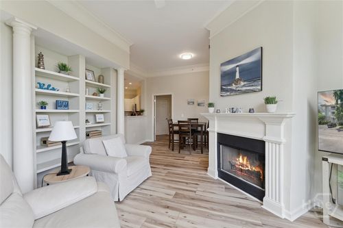 2536 Whitemarsh Way, Savannah, GA, 31410-5208 | Card Image