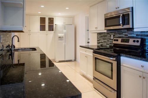 apt-906-1833 S Ocean Dr, Hallandale Beach, FL, 33009-4911 | Card Image