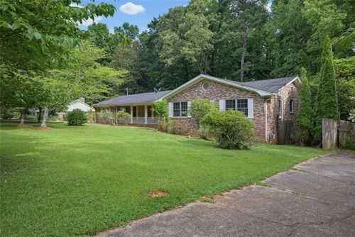 140 Horseshoe Cir, Athens, GA, 30605-3424 | Card Image