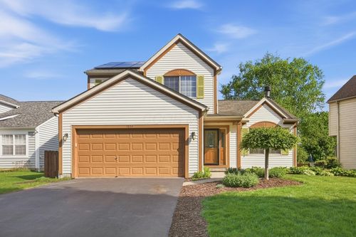 3834 Highland Bluff Dr, Groveport, OH, 43125-9113 | Card Image