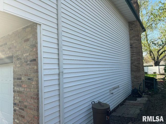 1345 W Woodside Dr, House other with 3 bedrooms, 3 bathrooms and null parking in Dunlap IL | Image 12