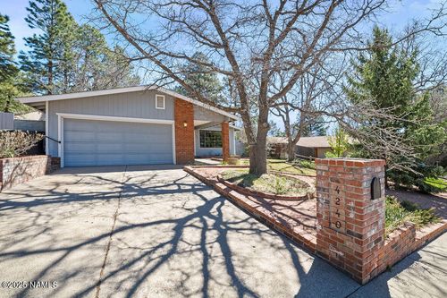 4240 N Fanning Dr, Flagstaff, AZ, 86004-2215 | Card Image
