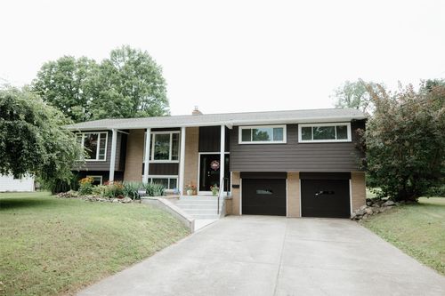 936 E South St, Corry, PA, 16407-2056 | Card Image