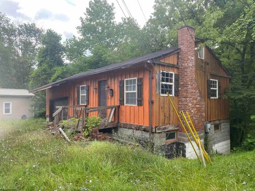 226 E Main St, Salem, WV, 26426-1305 | Card Image