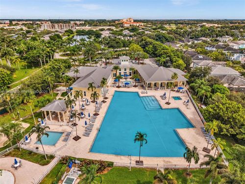 625 Se 30th Ter, Homestead, FL, 33033-7178 | Card Image