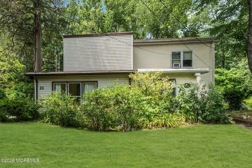 22 Pine Dr, Roosevelt, NJ, 08555-7011 | Card Image