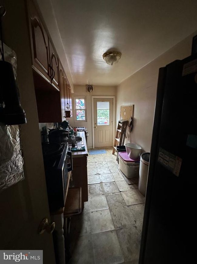 815 Mildred Ave, Townhouse with 3 bedrooms, 2 bathrooms and null parking in DUNDALK MD | Image 5