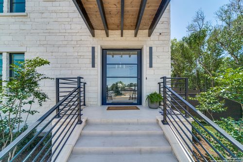 unit-b-401 Oak Park Dr, Boerne, TX, 78006-3295 | Card Image
