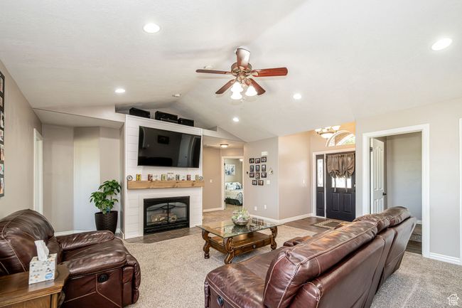 3520 2600, House other with 4 bedrooms, 2 bathrooms and 13 parking in Plain City UT | Image 11