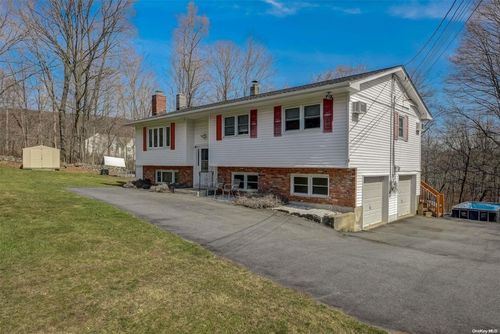 6 Carroll Drive, Woodbury, NY, 10930 | Card Image